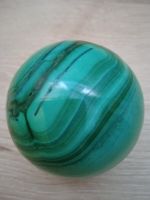 Wunderschöne Kugel grün mailiert 4,8 cm D 220 gramm Baden-Württemberg - Neulingen Vorschau