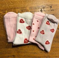 Neu / Süße Socken von H&M in Größe 36/38 Niedersachsen - Schöningen Vorschau