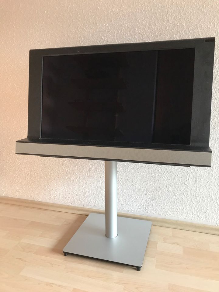 BeoVision 8-32 Bang & Olufsen Fernseher 32 mit Beo4 und Standfuss in Kassel