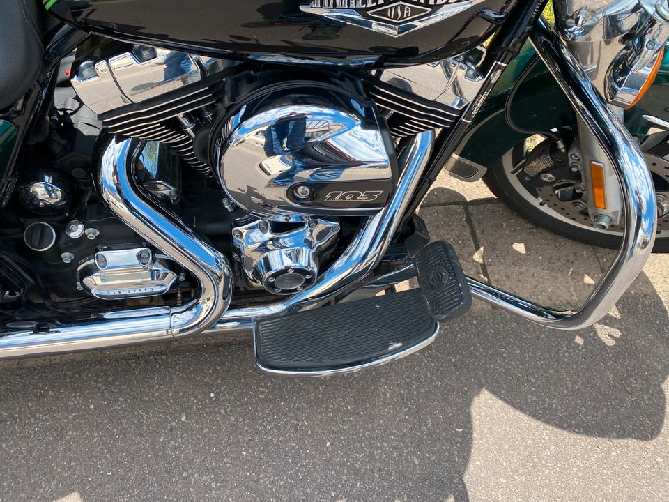 Harley Roadking 103 Seltene Orginal Lackierung 5 HD 1 in Nohfelden