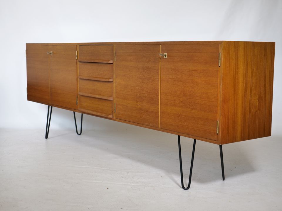 Teak Sideboard 60er Jahre Kommode Vintage Mid-Century Schrank in Mainz