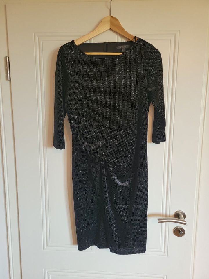 Schwarzes Kleid (leicht glitzern) - Esprit - Gr.M in Hamburg