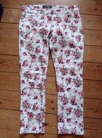 Multiblu 3/4 Sommerjeans floral Rosen weiß beere altrosa 38 Schleswig-Holstein - Flensburg Vorschau