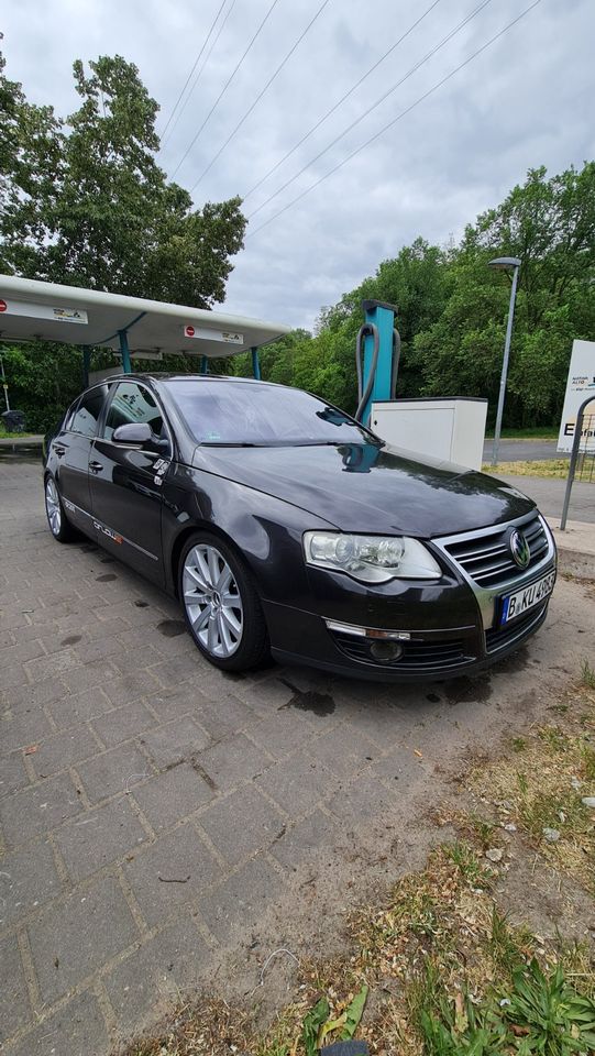 Volkswagen Passat 2.0 TFSI Sportline, KW V2, HG Motorsport in Berlin