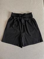Kurze Hose Shorts mit Schleife schwarz Pieces S Bayern - Ingolstadt Vorschau