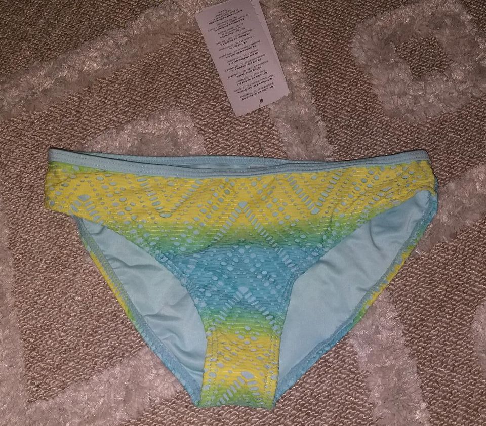 NEU Bikini gelb grün blau Gr.134/140 in Hamburg