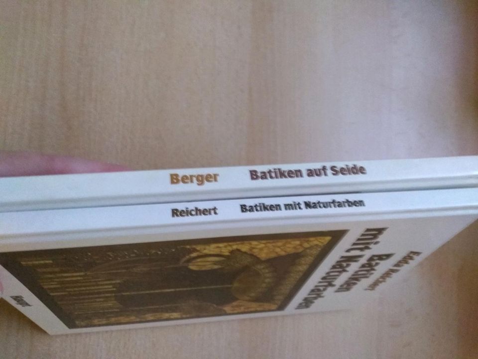 Batiken mit Naturfarben,batiken auf Seide,aus 1984/85 Berger, in Weißenburg in Bayern