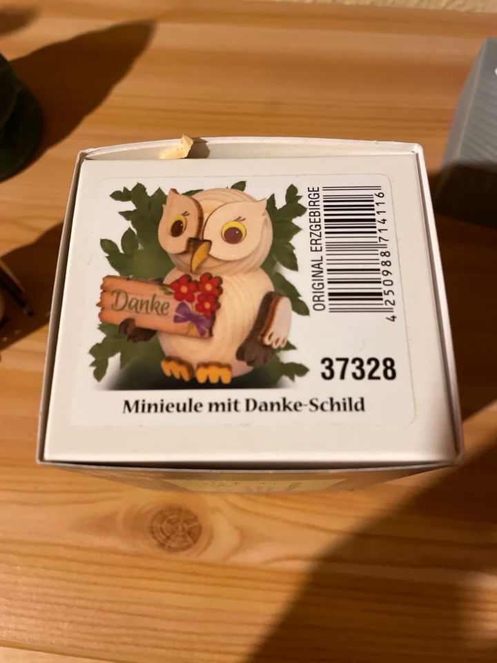 Minieule mit Dank-Schild in Geyer