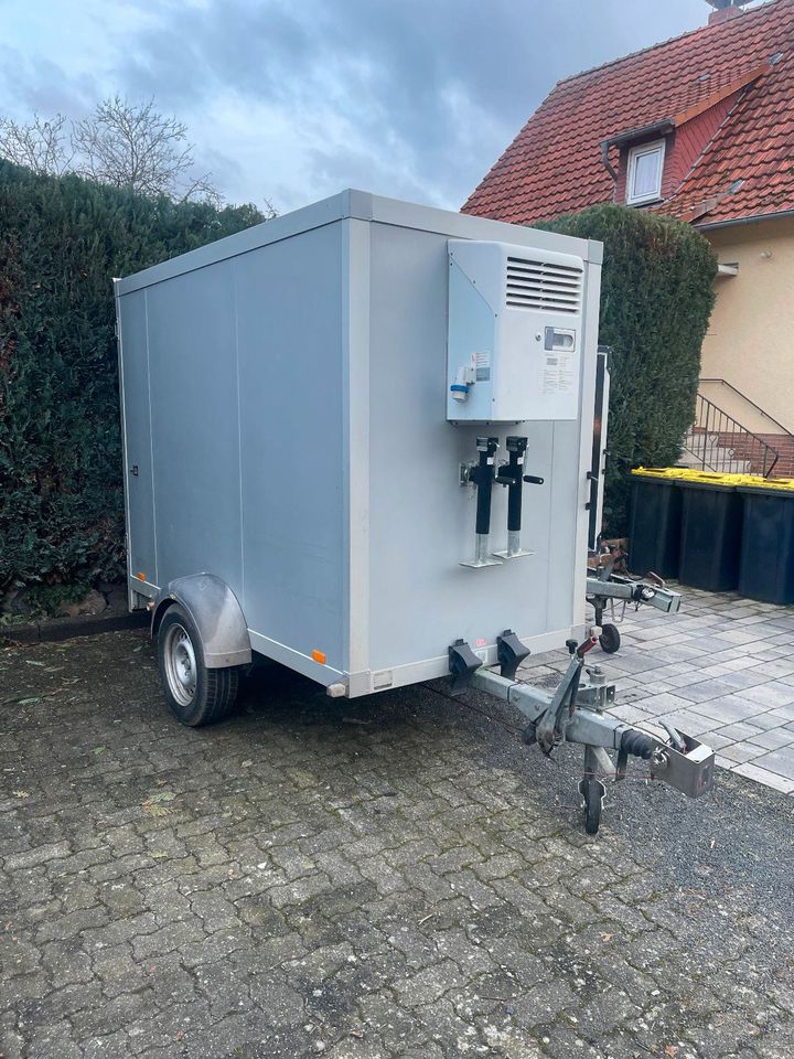 Kühlanhänger zu Vermieten Event Mieten Kühlwagen Bierwagen in Gudensberg