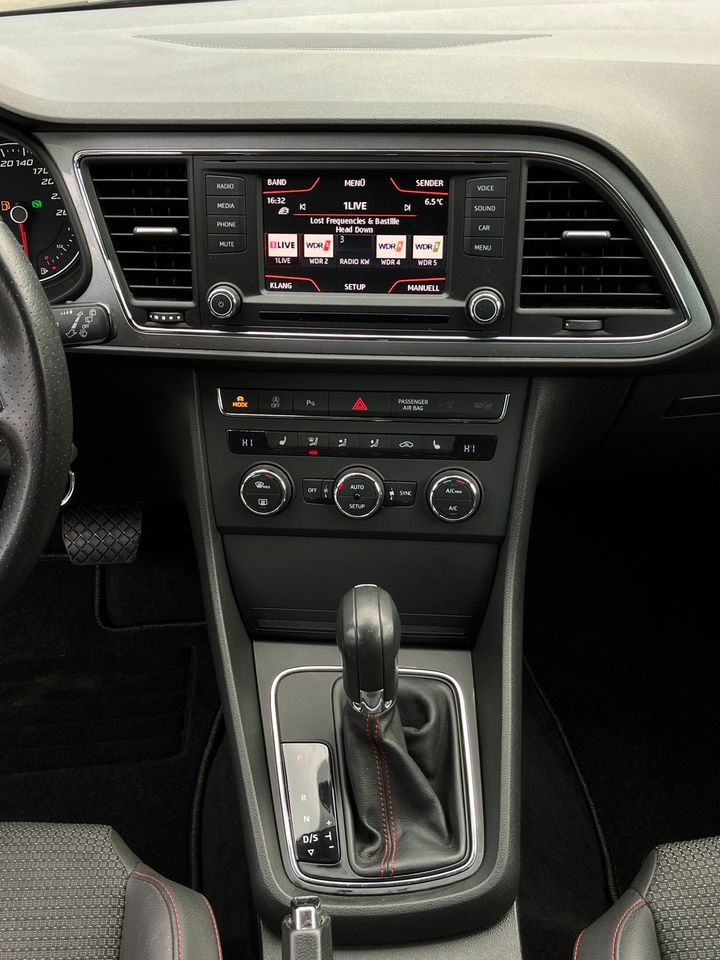 SEAT LEON  FR 1.8TSI LED AUTOMATIK NAV SOUNDSYSTEM 18 ZOLL in Oberhausen