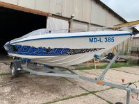 Sehr schönes Sportboot Motorboot mit Motor und Trailer Sachsen-Anhalt - Bad Lauchstädt Vorschau