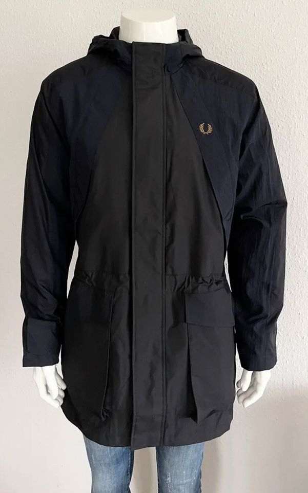 Fred Perry Herren Jacke/Parka Gr. L blau/schwarz Logo in Krefeld