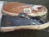 Canvas-Sneaker dunkelblau Stoff neu in OVP Gr. 39 Bayern - Landshut Vorschau