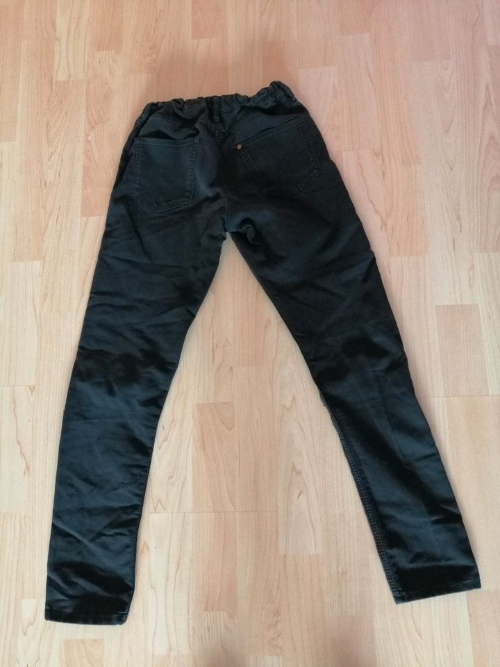 Jeans H&M C&A Pocopiano Pepperts Gr 152 in Hagenburg