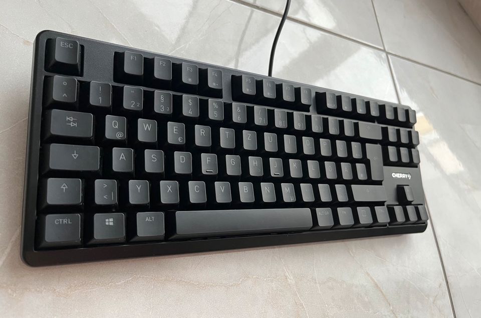 CHERRY G80-3000N TKL RGB Mechanische Gaming-Tastatur in Völklingen