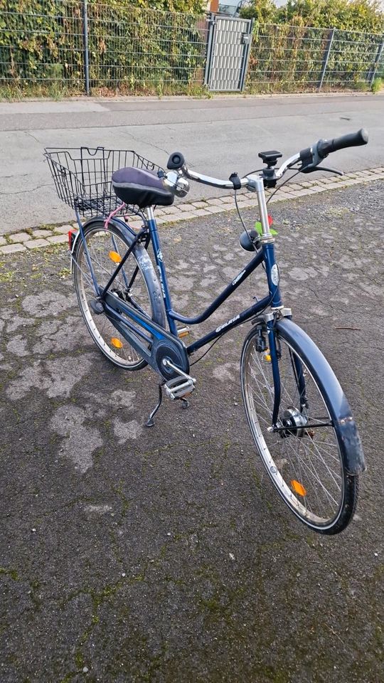 28Zoll Damenhollandfahrrad in Krefeld