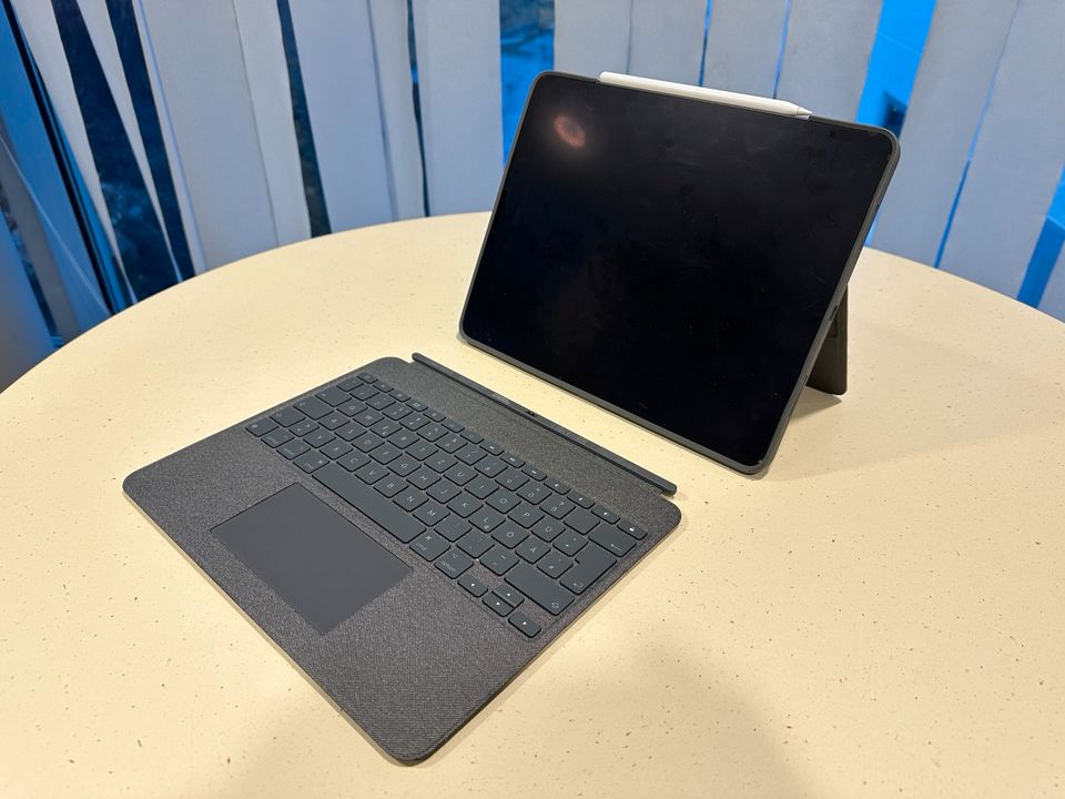 Logitech Combo Zouch 12.9 für IPAD PRO in Vöhrenbach