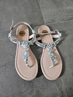 Buffalo Damen 14s07-21 Zehentrenner Sandalen Silber Gr.39 Nordrhein-Westfalen - Greven Vorschau