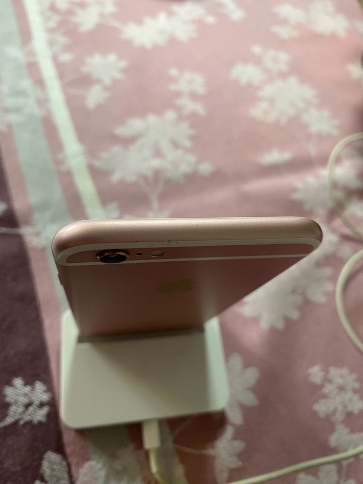 iPhone 6 S Roségold - 64 GB in Duisburg