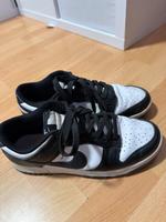 Nike Panda Dunks Größe 42 Hessen - Bad Hersfeld Vorschau