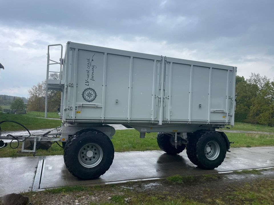 Kröger Agroliner HKD 302 18 Tonner Kippanhänger in Hagenow