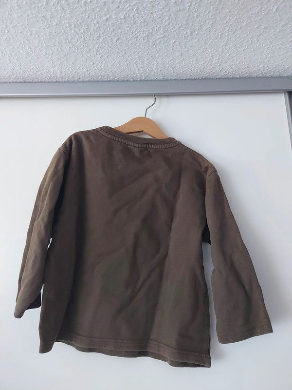 Größe 122, kik, X-Mail - Oberteil, Pulli, Sweatshirt, grün, khaki in Taunusstein