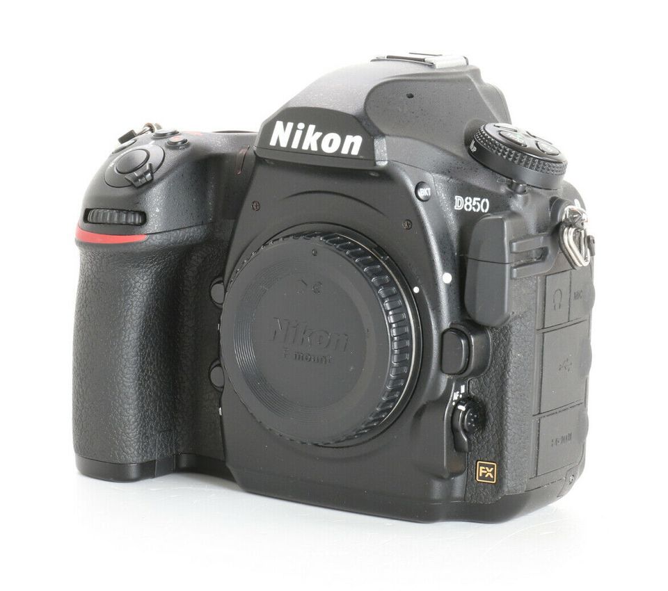 Nikon D850 + 30 Tsd. Auslösungen + TOP (241481) in Frankfurt am Main
