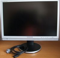 Samsung 215TW S-PVA LCD-Monitor (21 Zoll, 1680x1050 Pixels) München - Schwabing-West Vorschau