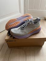 ASICS Gel Nimbus 25 Gr. 40,5 Laufschuhe grau lila Friedrichshain-Kreuzberg - Friedrichshain Vorschau