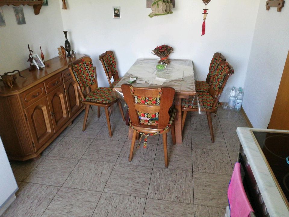 Esszimmersidebord mit Tisch in Grefrath