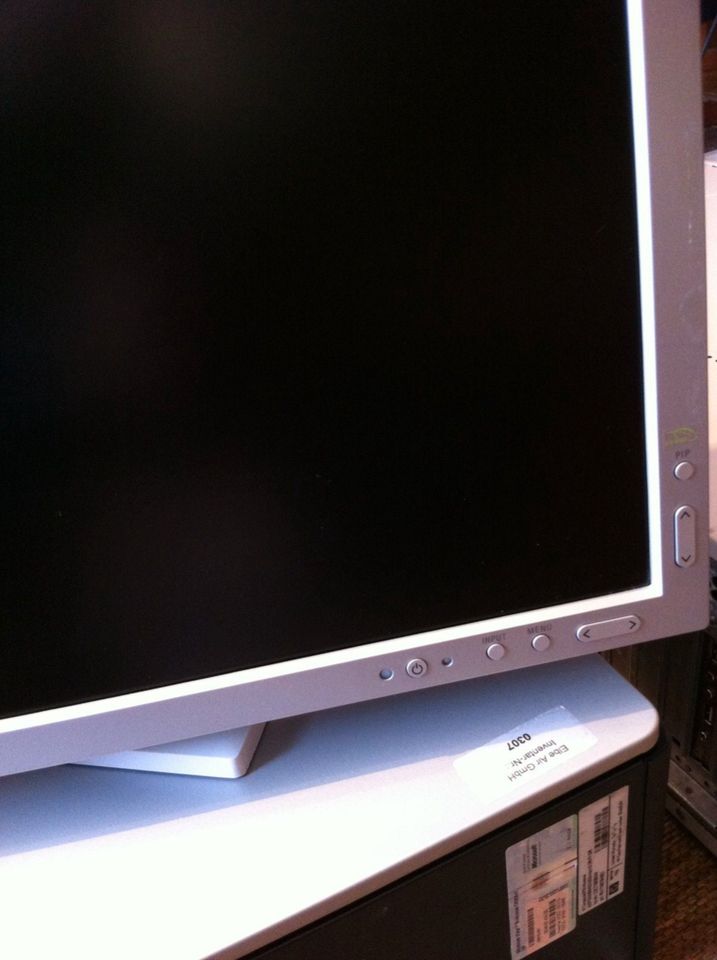 NEC LCD 24" Professional Desktop Display Monitor TOP Marke!!! in Büren