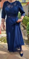 Abendkleid incl. Schuhe und Fliege für den Herrn Hessen - Reinheim Vorschau