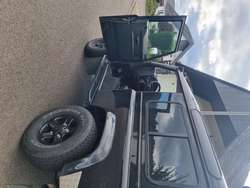 Landrover Defender 90E in Merzig