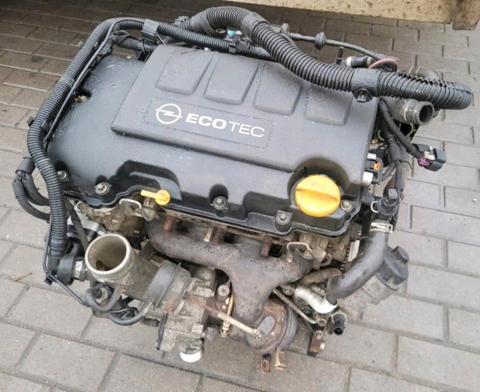 OPEL ASTRA J CORSA D 1.4 TURBO A14NET A14NEL MOTOR KOMPLETT in Leverkusen