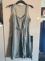 The French Mode Brand Sommer Kleid Khaki Größe S Berlin - Biesdorf Vorschau