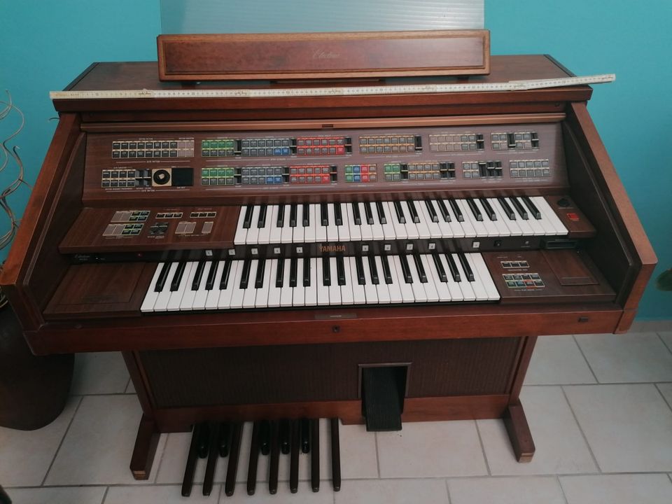 Yamaha Electone FS500 Organ top Zustand in Minden