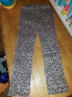 Jeans mit Leoparden Muster Größe 38 grau schwarz Nordrhein-Westfalen - Versmold Vorschau