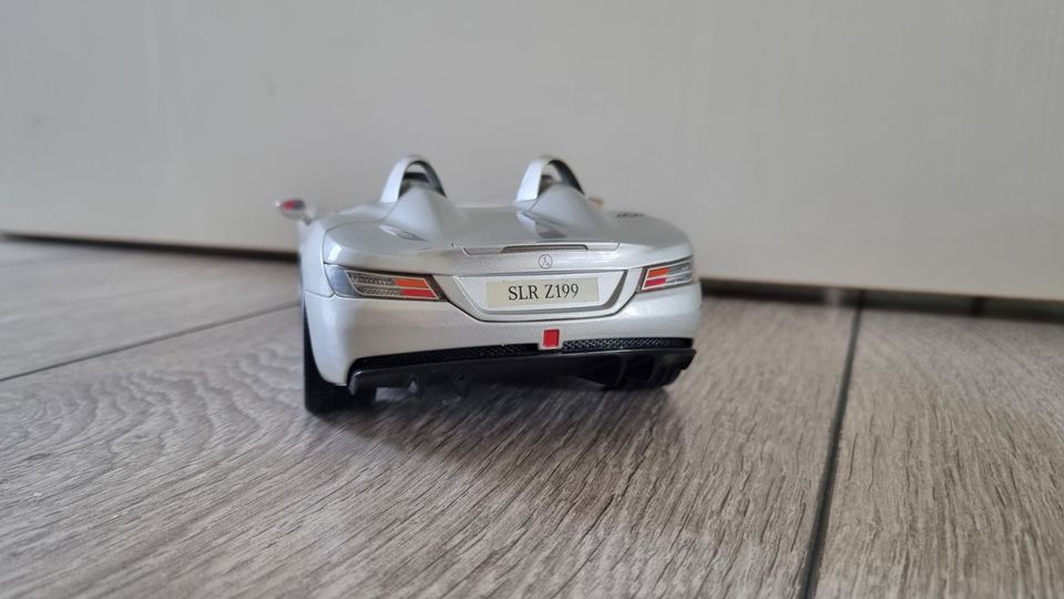 1:18 Minichamps Mercedes McLaren SLR Stirling Moss Z199/ Silber in Ebhausen