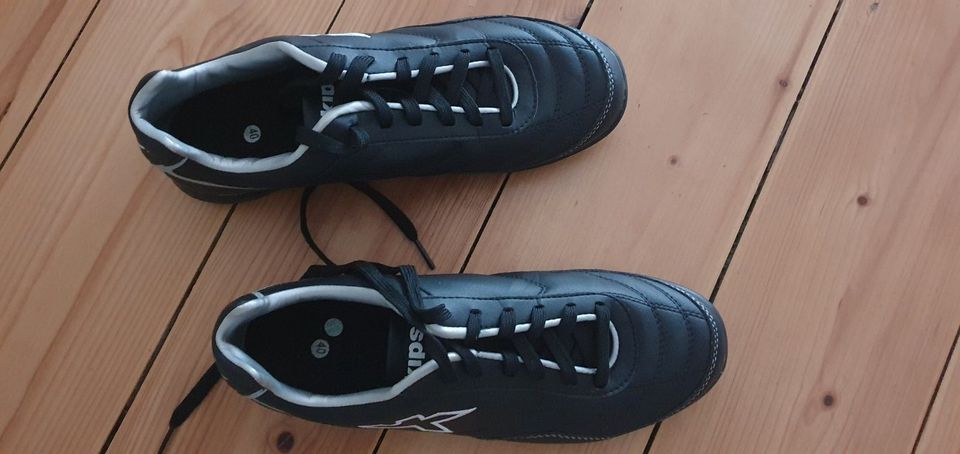 Fußballschuhe für Damen u.v.m. in Bad Kreuznach