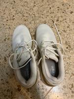 Weiße Indoorsportschuhe, Größe 41 1/2 Bayern - Raubling Vorschau