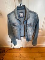 Promod Jeansjacke, 34, top Zustand, 10 € Hessen - Bad Nauheim Vorschau