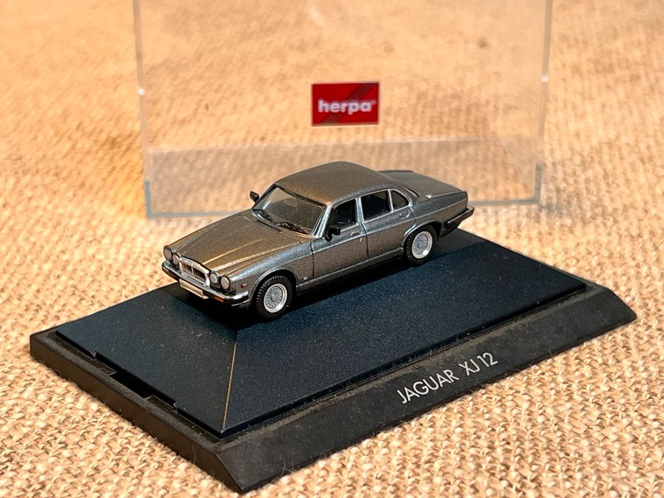 Herpa Private Collection Jaguar XJ 6L in Bamberg