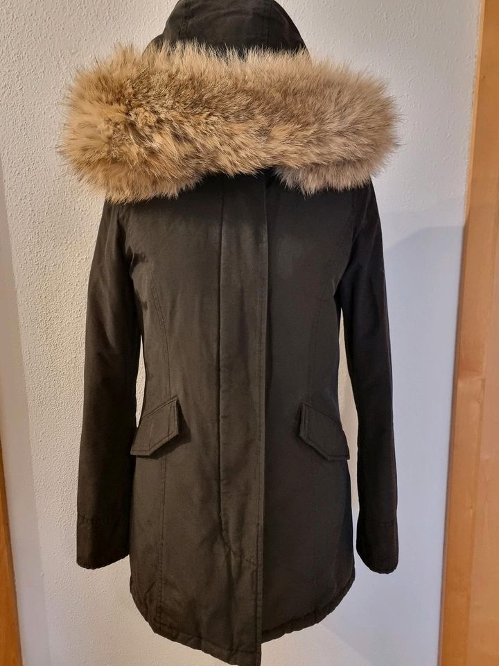 Schwarzes  Woolrich Damenjacke in Berglern