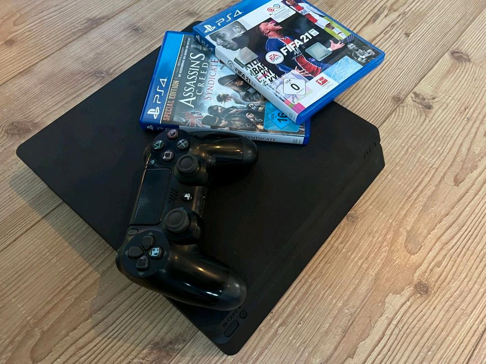 PS4 Slim mit einem Kontroller und spiele in Hannover