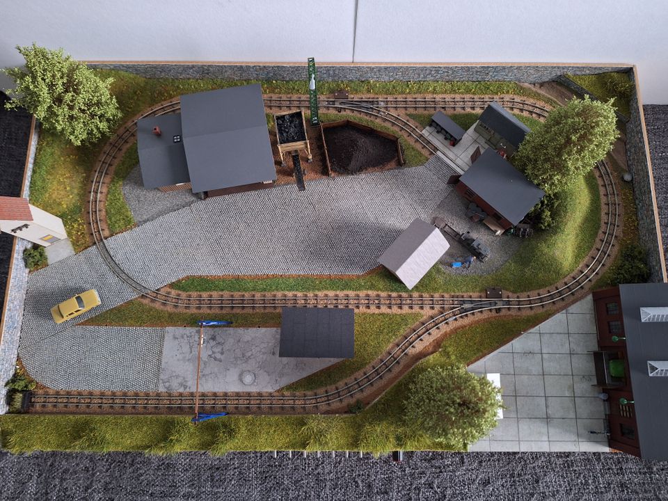 H0f Modellbahn Komplettanlage 65,5cm x 40,5cm in Zwickau