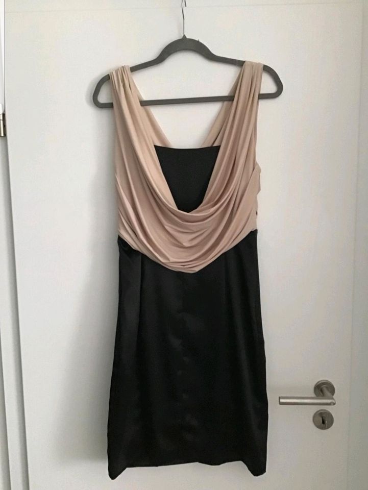 Satin Cocktailkleid in schwarz/beige von Apart in Egelsbach