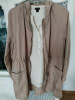 Schöne leichte Bluse+passende Jacke Sommer Parka 38 40 M beige Sachsen - Bernsdorf Vorschau