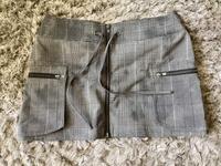 H&M Rock Mini Minirock grau schwarz kariert Gr. 36 Bayern - Poing Vorschau