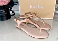 michael kors zehentrenner Leder  Mädchen Kinder Sandalen 33 Baden-Württemberg - Karlsdorf-Neuthard Vorschau