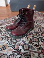 Dr. Martens Dunkel Bordeaux Rot Gr. 38 vegan Berlin - Neukölln Vorschau